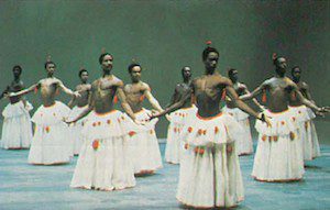 "Dougla", created by Geoffrey Holder mingles Afro rhythms with Indian Kathakali movements. (Photo: Martha Swope)